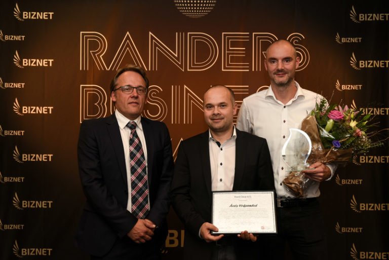 WOOD STEP vinder prisen ”Årets virksomhed”